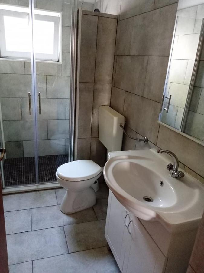 Apartmani Lovre Posedarje Exterior photo