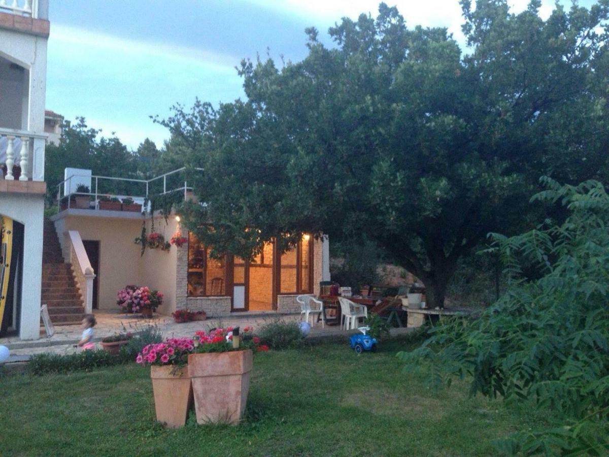 Apartmani Lovre Posedarje Exterior photo